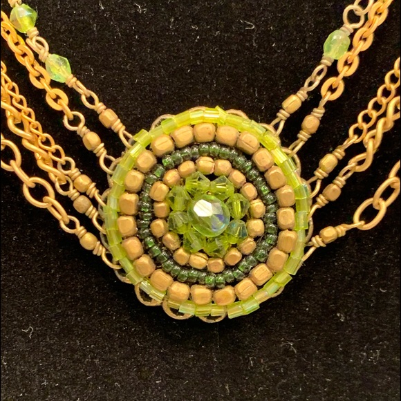 Vintage Choker Necklace with Green Peridot Stones - Picture 3 of 10